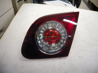 PILOTO TRASERO IZQUIERDO (MEIO 4 PUERTAS ROJO AHU