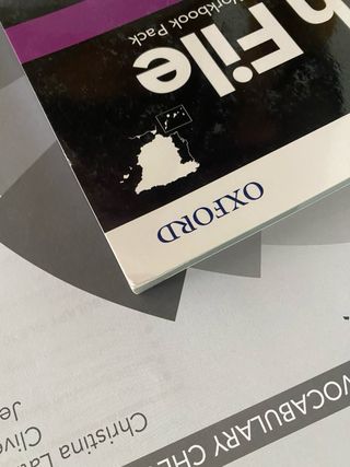 Libro English File A1/A2