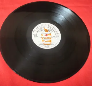 1981. 1 EDICIÓN VENOM WELCOME TO HELL NEAT 1002 LP