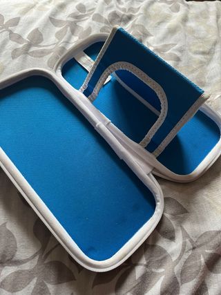 Nintendo Switch con base y mandos