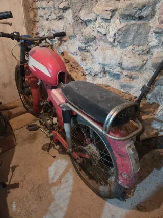 Dos unidades de Derbi Antorcha