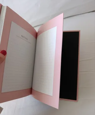 Libro " Simply Lovely Pepa " NUEVO