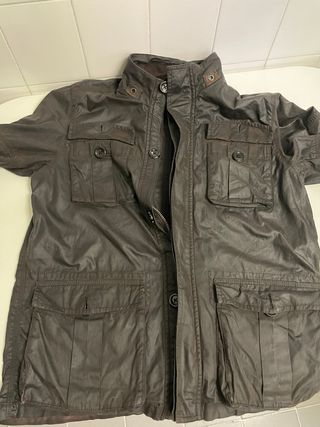 Se enceran chaquetas BARBOUR, BELSTAFF