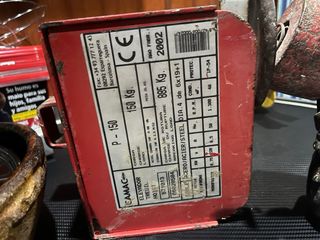 Montacargas eléctrico industrial