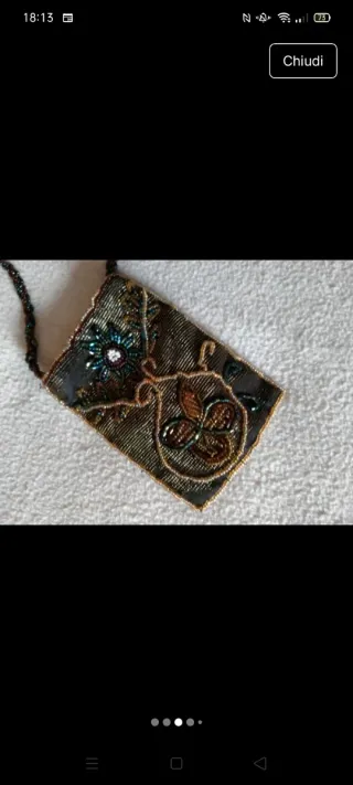 Borsetta con tracolla e perline