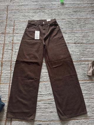 Pantalón ancho marrón Zara