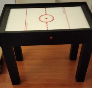Futbolín, hockey de aire, ping pong y bolos