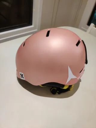 Casco Atomic y Gafas Pocito rosas