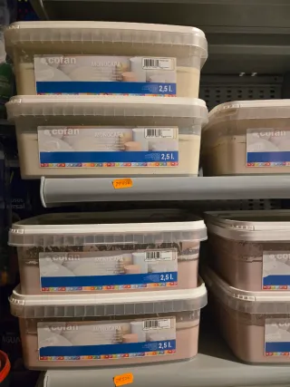 Pintura Clara Cubo 2.5L 28 botes liquidación