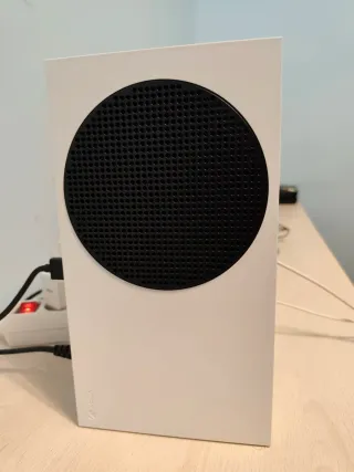 Xbox Series S Blanca con garantía de casi 3 años