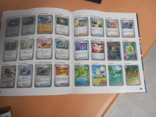 Pokemon White & Black Elite Trainer Box Player's G