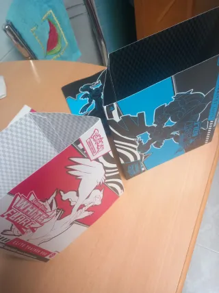 Pokemon White & Black Elite Trainer Box Player's G