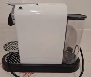 Cafetera Nespresso CitiZ Blanca