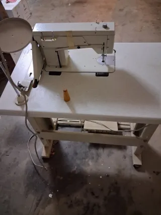 Máquina de coser Alfa Zig-Zag Años 70/80