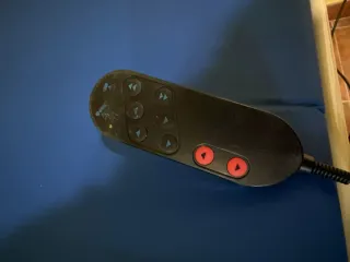 Cama articulada con colchón azul de 105x190