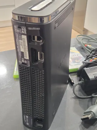 Xbox 360 Elite 120GB Negra muy buen estado