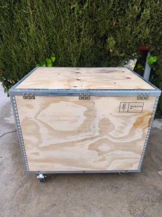 Cajón de herramientas grande reforzado con ruedas