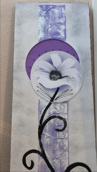 Cuadro vertical flor morada y blanca