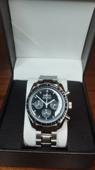 Reloj Seiko Mod Speedmaster Negro y Blanco