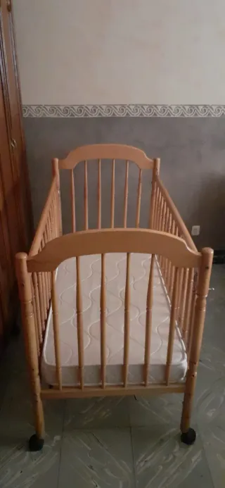 Cuna madera