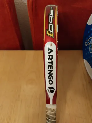 Pala de pádel Artengo 700 Nueva + Pro y pelotas