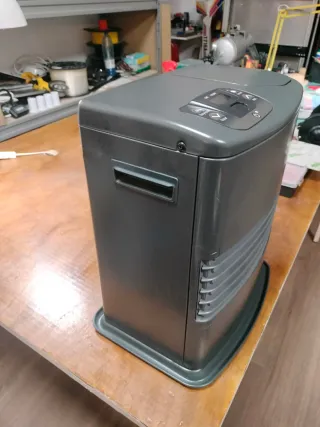 Estufa de parafina gris