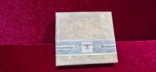 Antiguo Paquete de cigarrillos Das Reich