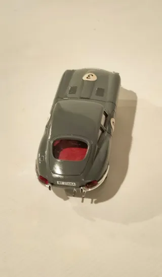 Jaguar réplica Iberslot Scalextric