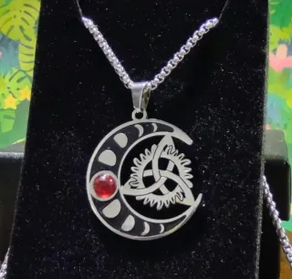 Colgante Triqueta Luna Celta Vikingo Acero