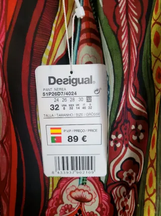 Nuevo.Mono Desigual estampado talla L