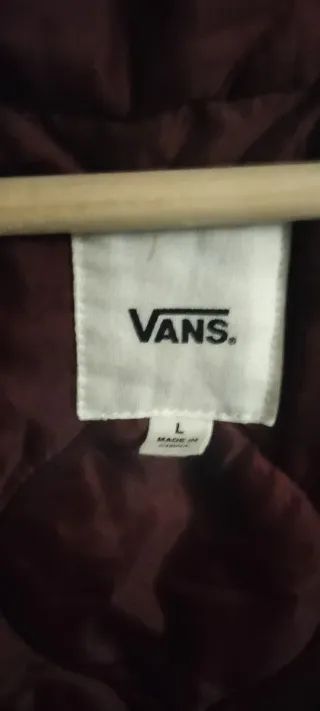 Parka Vans impermeable y abrigada