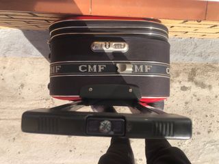 Maleta de viaje roja