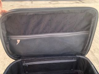 Maleta de viaje roja