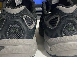 ASICS GEL Zapatillas Negras y Grises