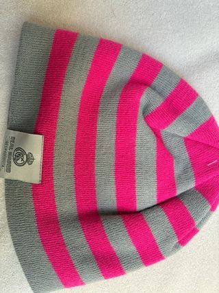 Gorro Real Madrid niña rayas rosa y gris