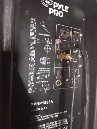Altavoz negro