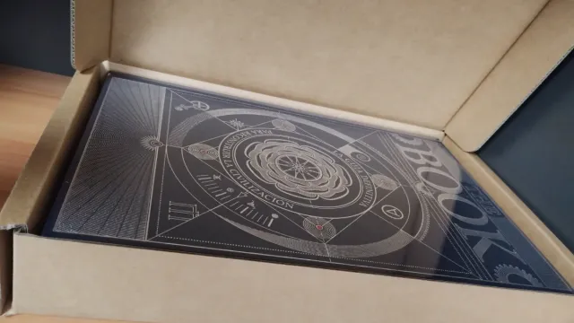Libro «The Book» – edición española espectacular
