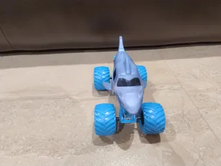 Monster Truck Megalodon Tiburón Azul