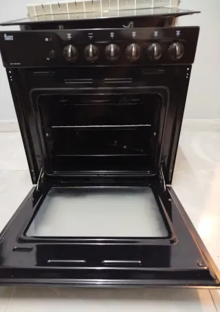 Forno Teka con piano in vetroceramica