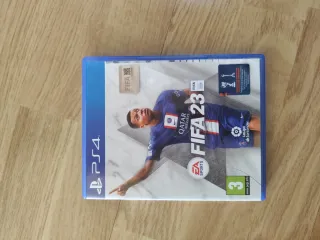 PS4 Pro(1TB) + 2 mandos + 3 juegos