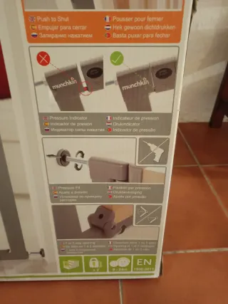 Barrera de seguridad Munchkin Easy Close