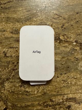 Apple AirTag.