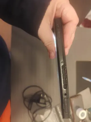 Nintendo Switch v1 Negra + Cargador