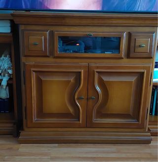 Muebles de salón de madera y cristal