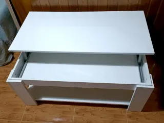 Mesa de centro elevable blanca