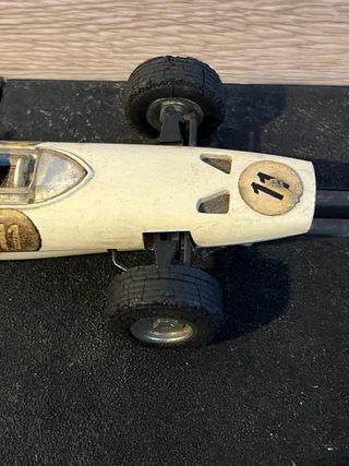 Coche Scalextric BRM C37 Nº 11 Antiguo