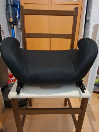 Alzador infantil Play con Isofix