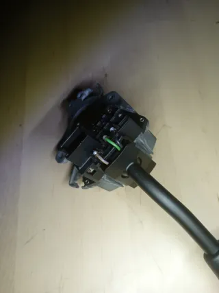 Palanca Intermitentes Mercedes A2105450110