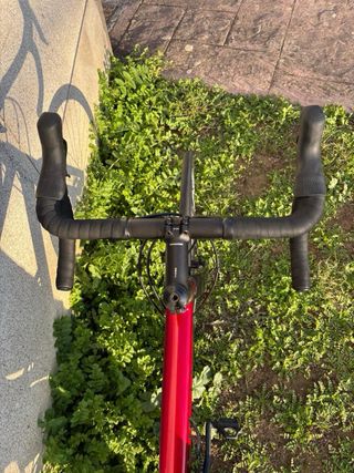 Bicicleta de carretera Cannondale aluminio