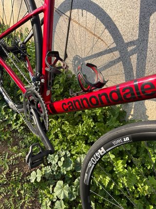 Bicicleta de carretera Cannondale aluminio